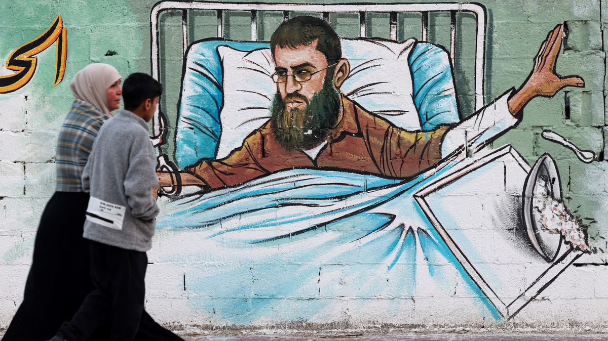 Po 87denní hladovce zemřel v izraelské věznici Palestinec Chádir Adnán